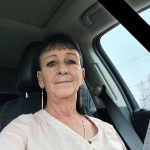 Meet your Posher, Sissy